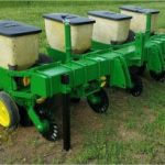 4 ROW PLANTER (Universal)